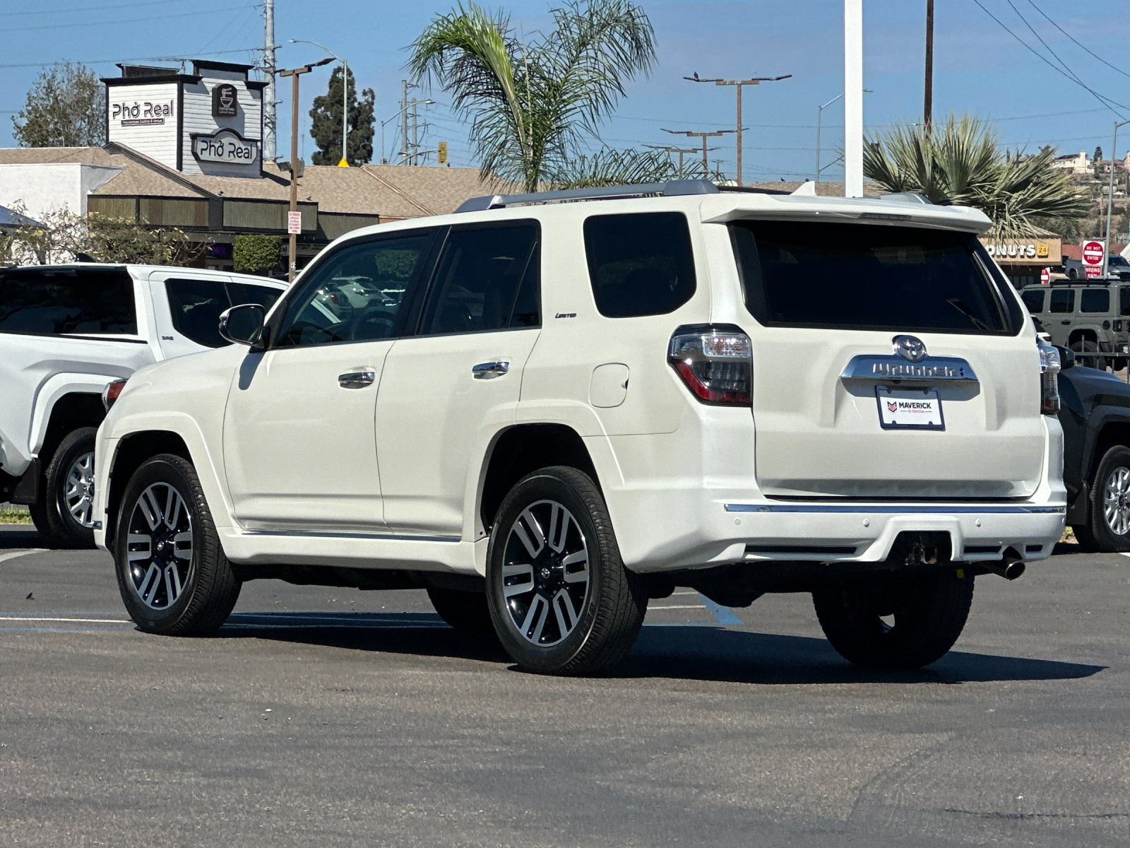 Used 2022 Toyota 4Runner Limited AWD/4WD image 3