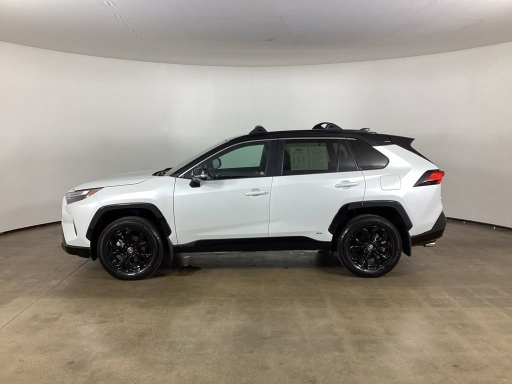 Used 2023 Toyota RAV4 XSE AWD/4WD image 16
