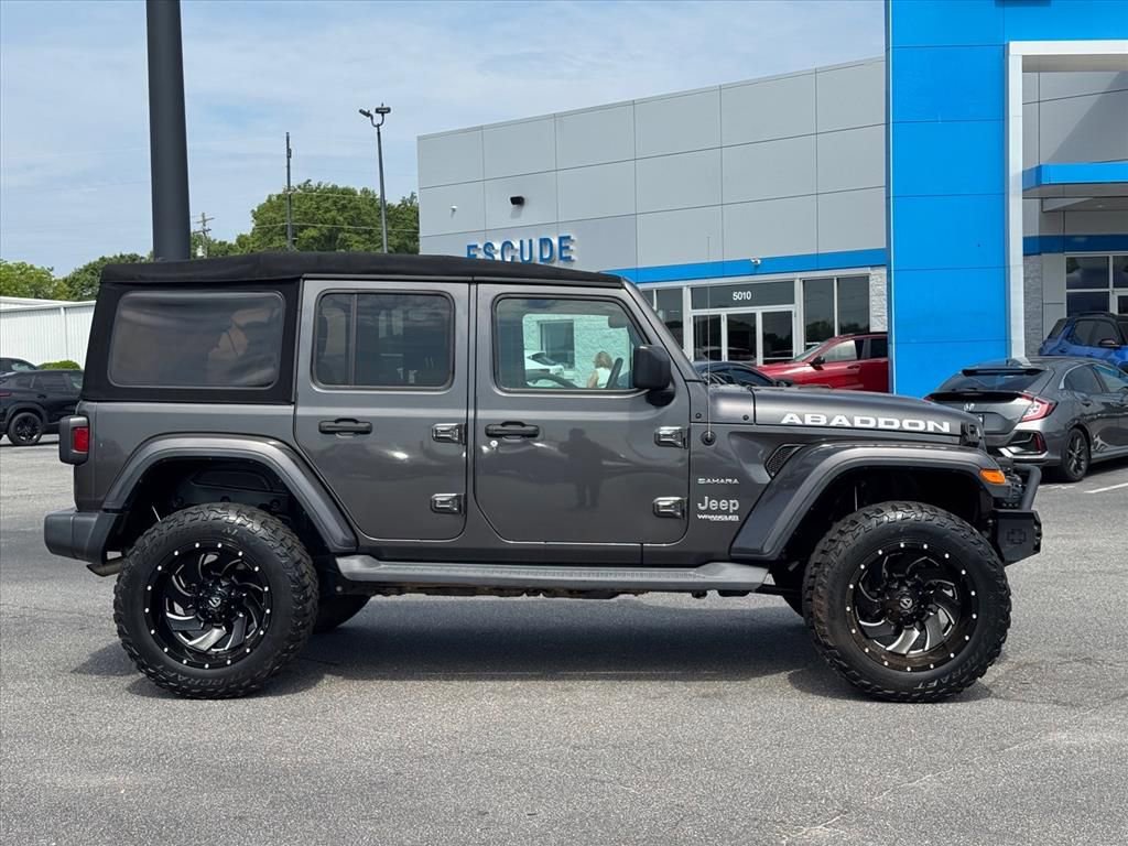 Used 2018 Jeep Wrangler Unlimited Sahara AWD/4WD image 2