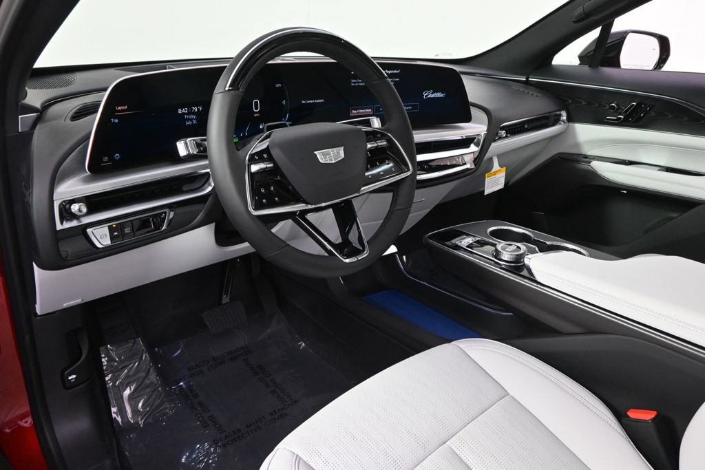 New 2026 Cadillac Lyriq Luxury w/ LPO, Floor Liner Package AWD/4WD image 11