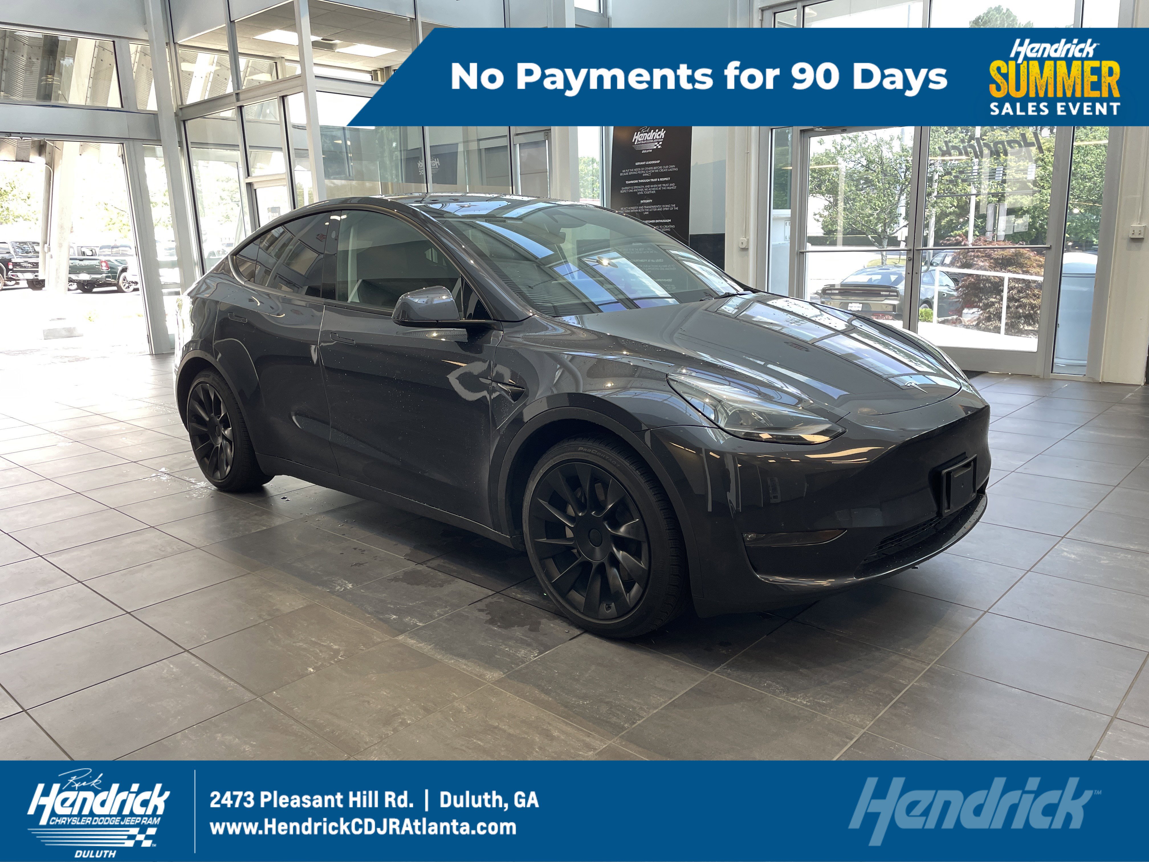 Used 2025 Tesla Model Y Long Range AWD/4WD image 1
