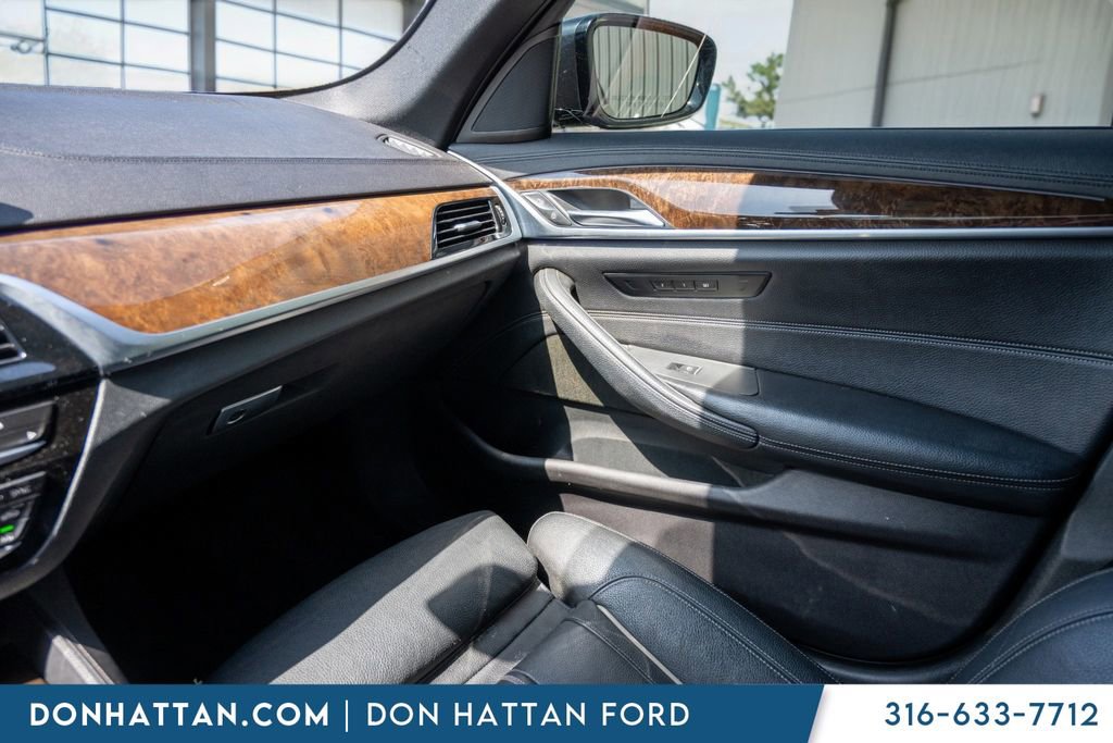 Used 2017 BMW 540i RWD image 14