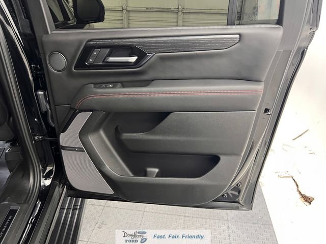 Used 2025 GMC Yukon XL AT4 Ultimate image 39