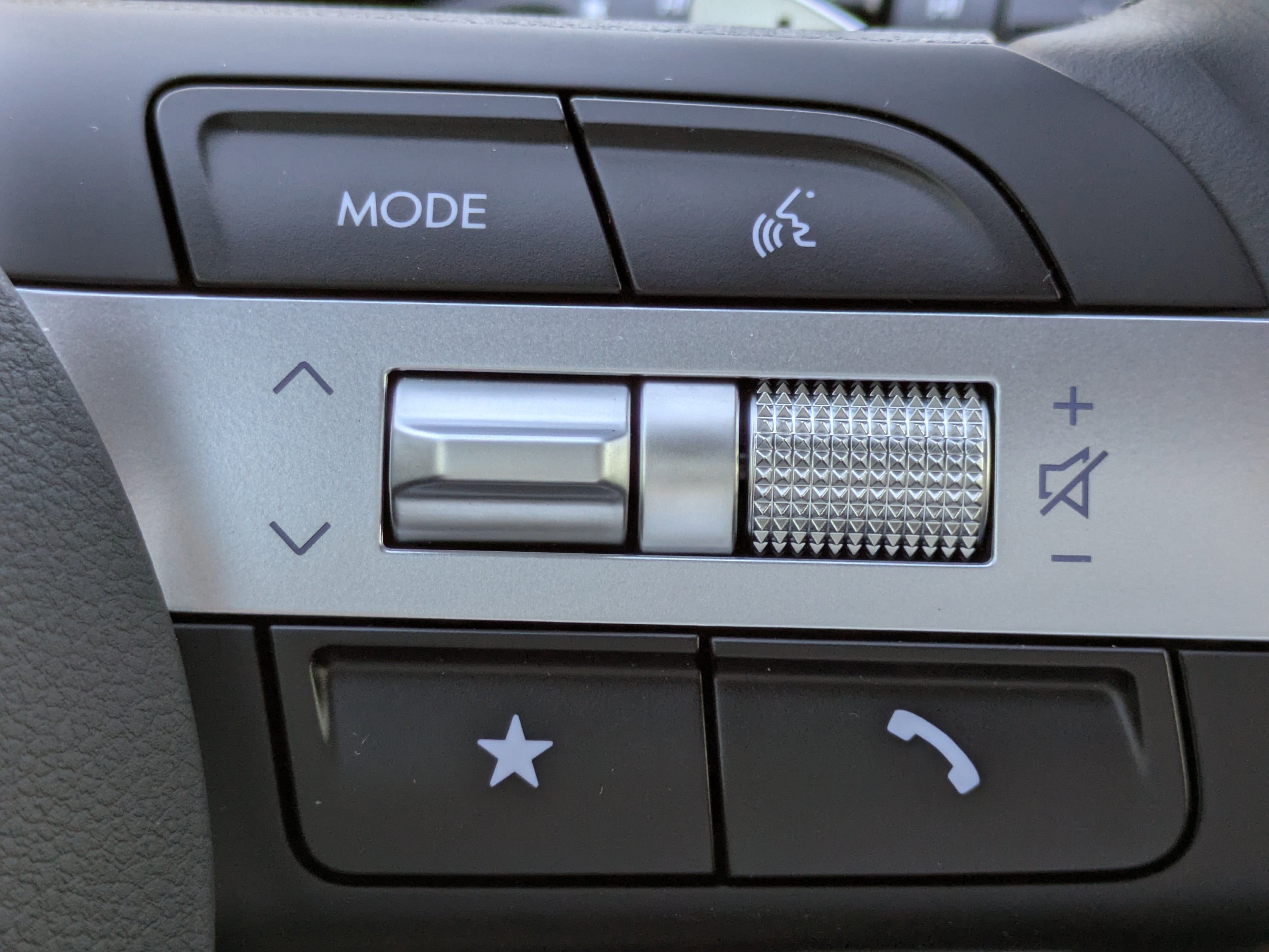 New 2026 Hyundai Tucson Limited image 32