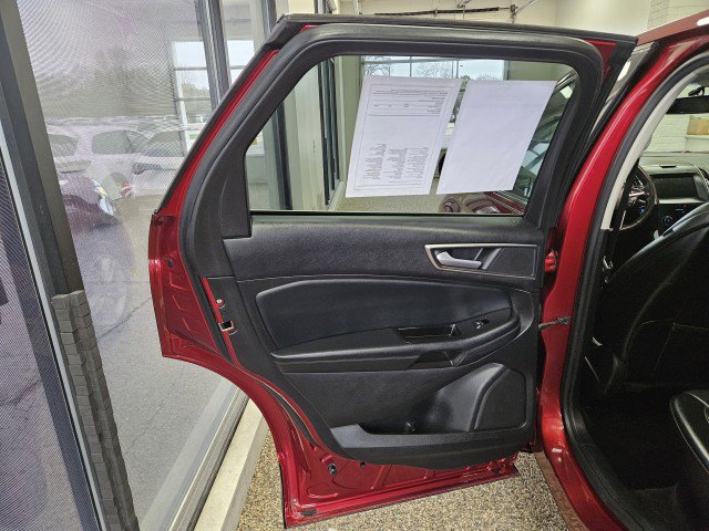 Used 2017 Ford Edge SEL w/ Equipment Group 201A image 16