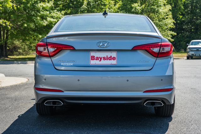 Used 2015 Hyundai Sonata Limited w/ Option Group 06 FWD image 7