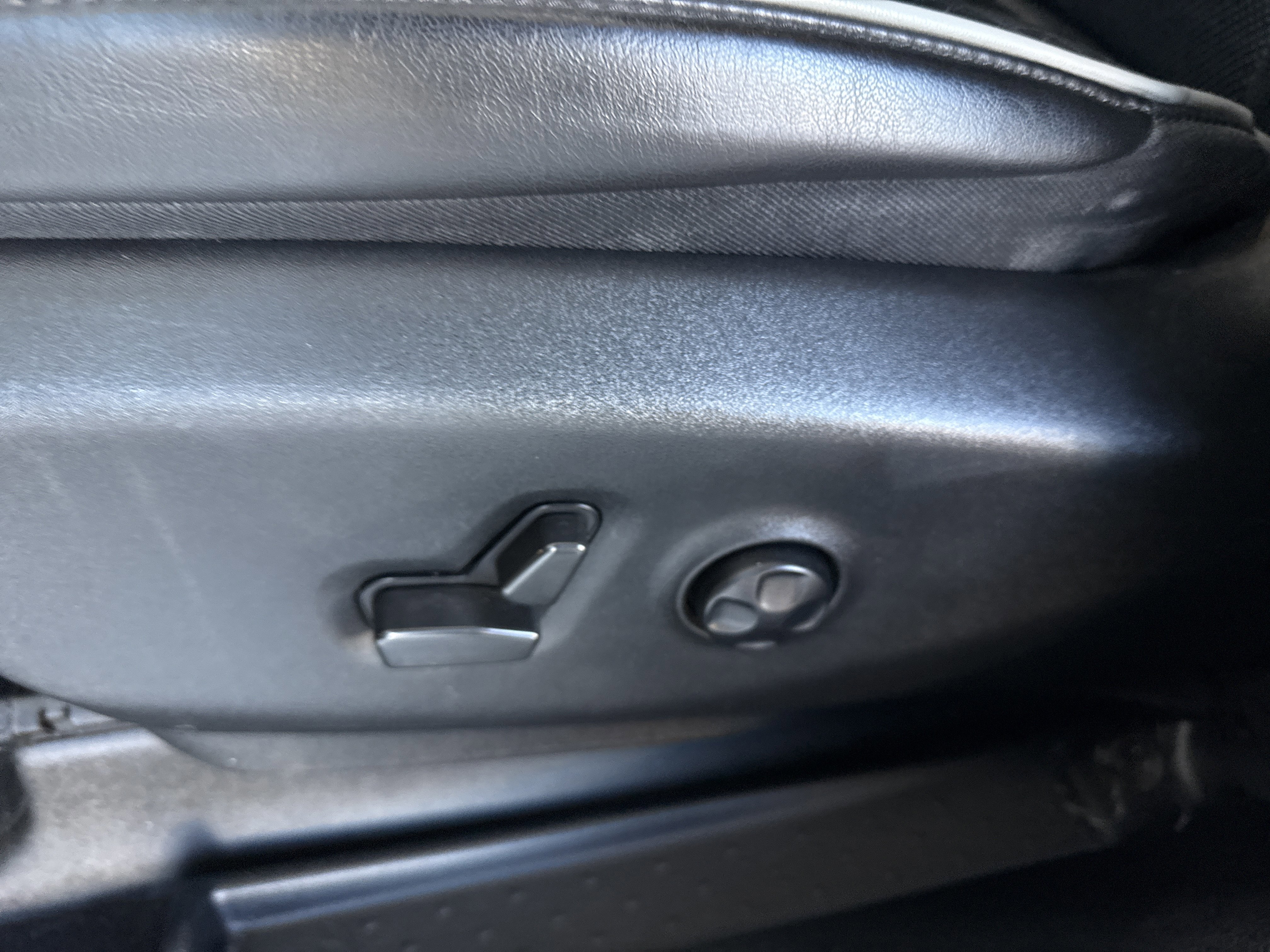 Used 2021 Chrysler Pacifica Limited w/ S Appearance Package image 26