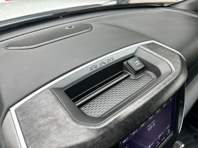 Used 2019 RAM 1500 Big Horn image 40