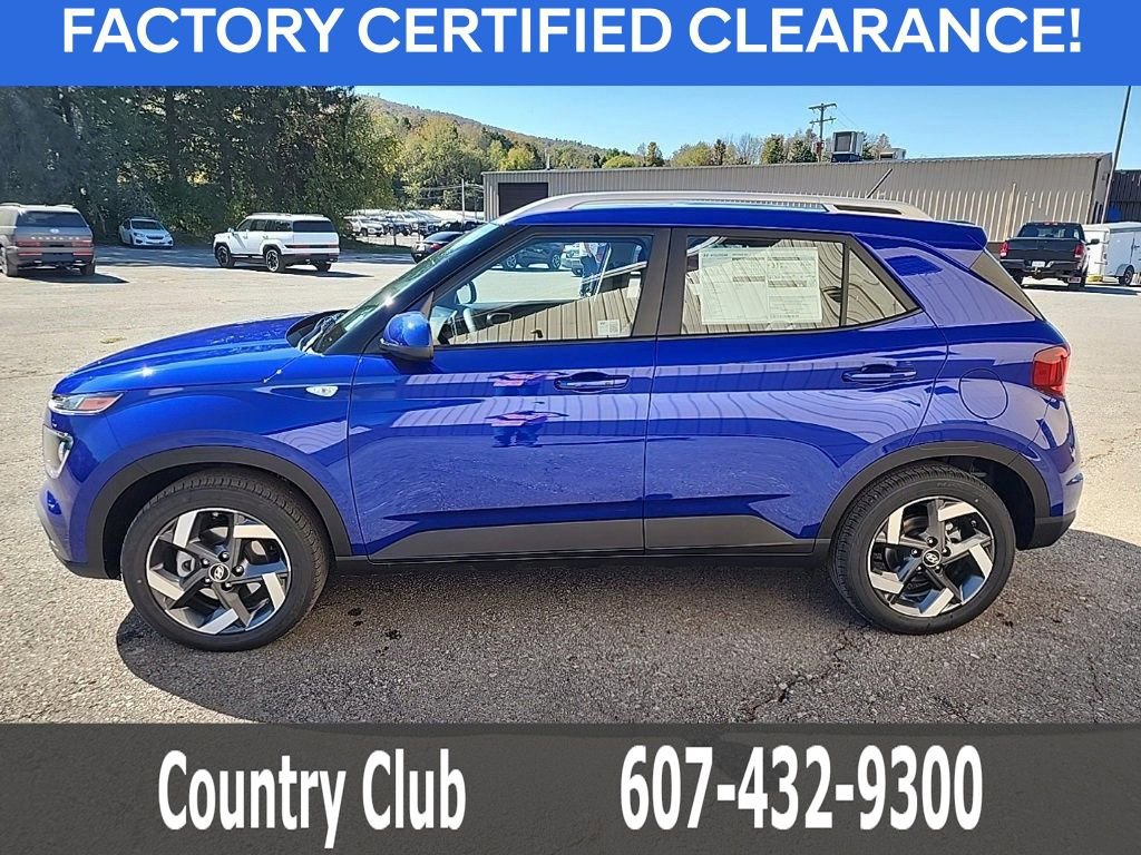 Used 2025 Hyundai Venue SEL image 5
