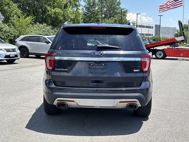 Used 2017 Ford Explorer Platinum AWD/4WD image 3