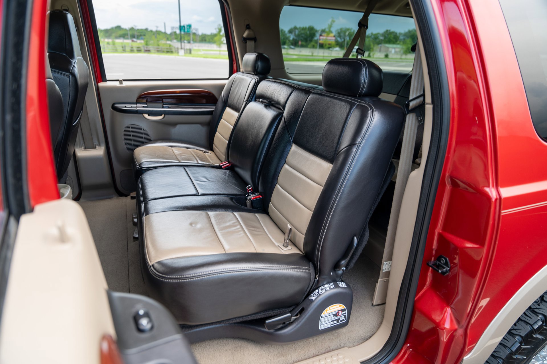 Used 2005 Ford Excursion Eddie Bauer image 39