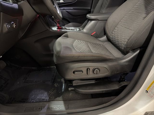 Used 2020 Chevrolet Equinox LT image 10