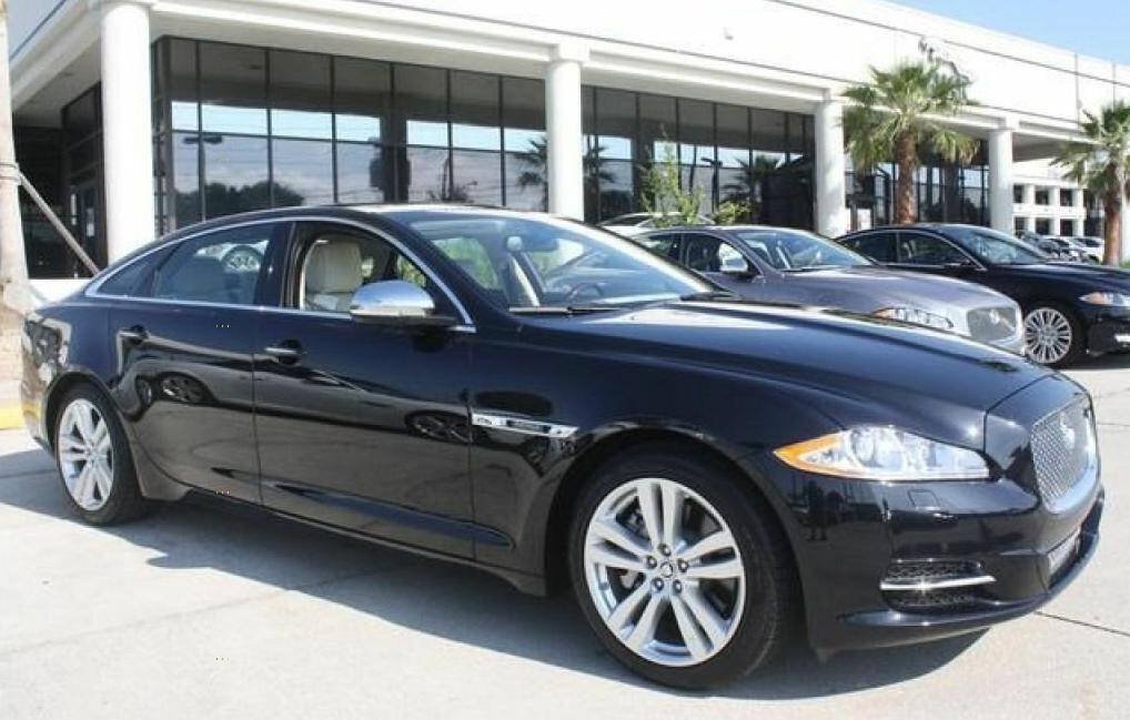 Used 2012 Jaguar XJ L RWD image 2