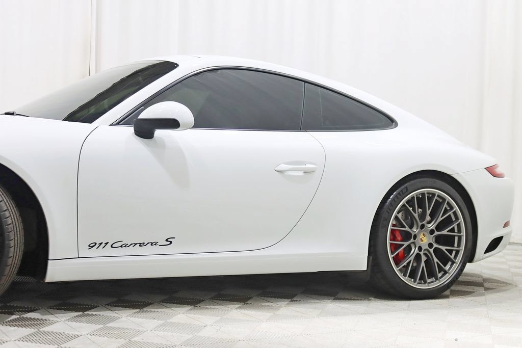 Used 2017 Porsche 911 Carrera S RWD image 3
