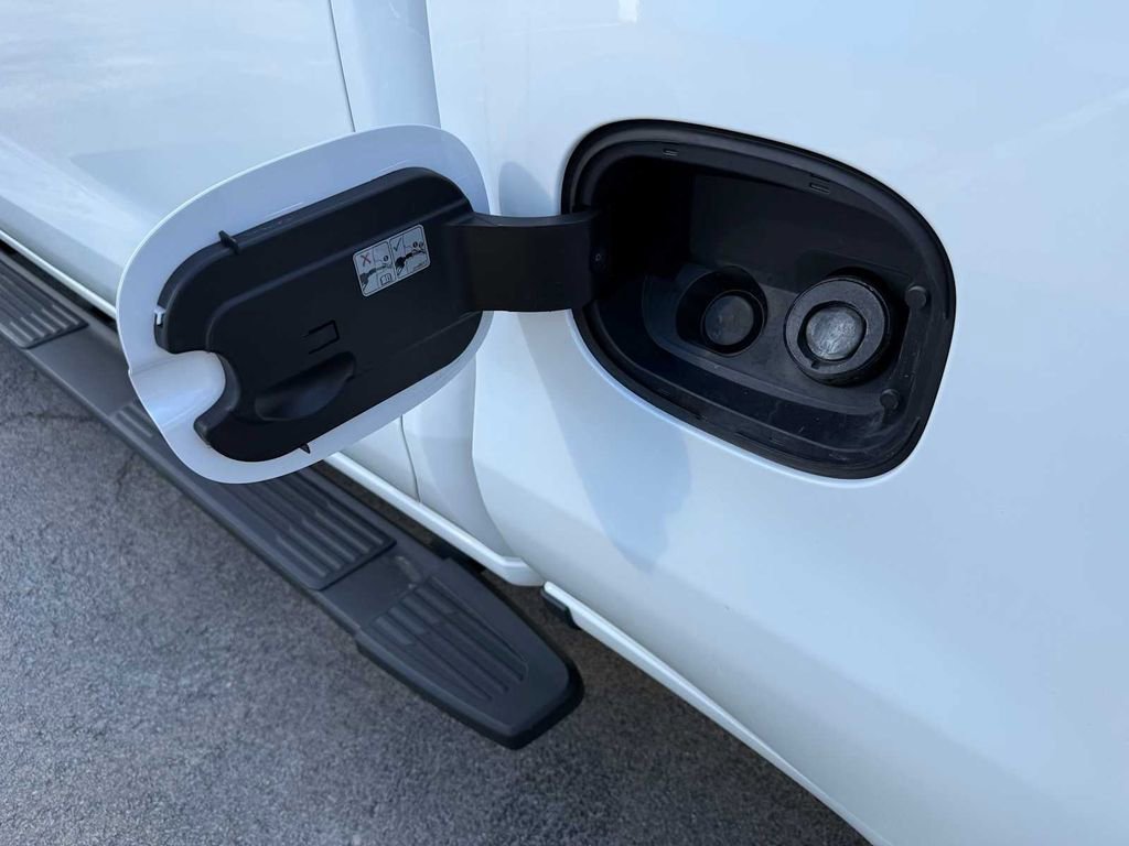 Used 2024 GMC Sierra 1500 Elevation w/ Preferred Package image 30