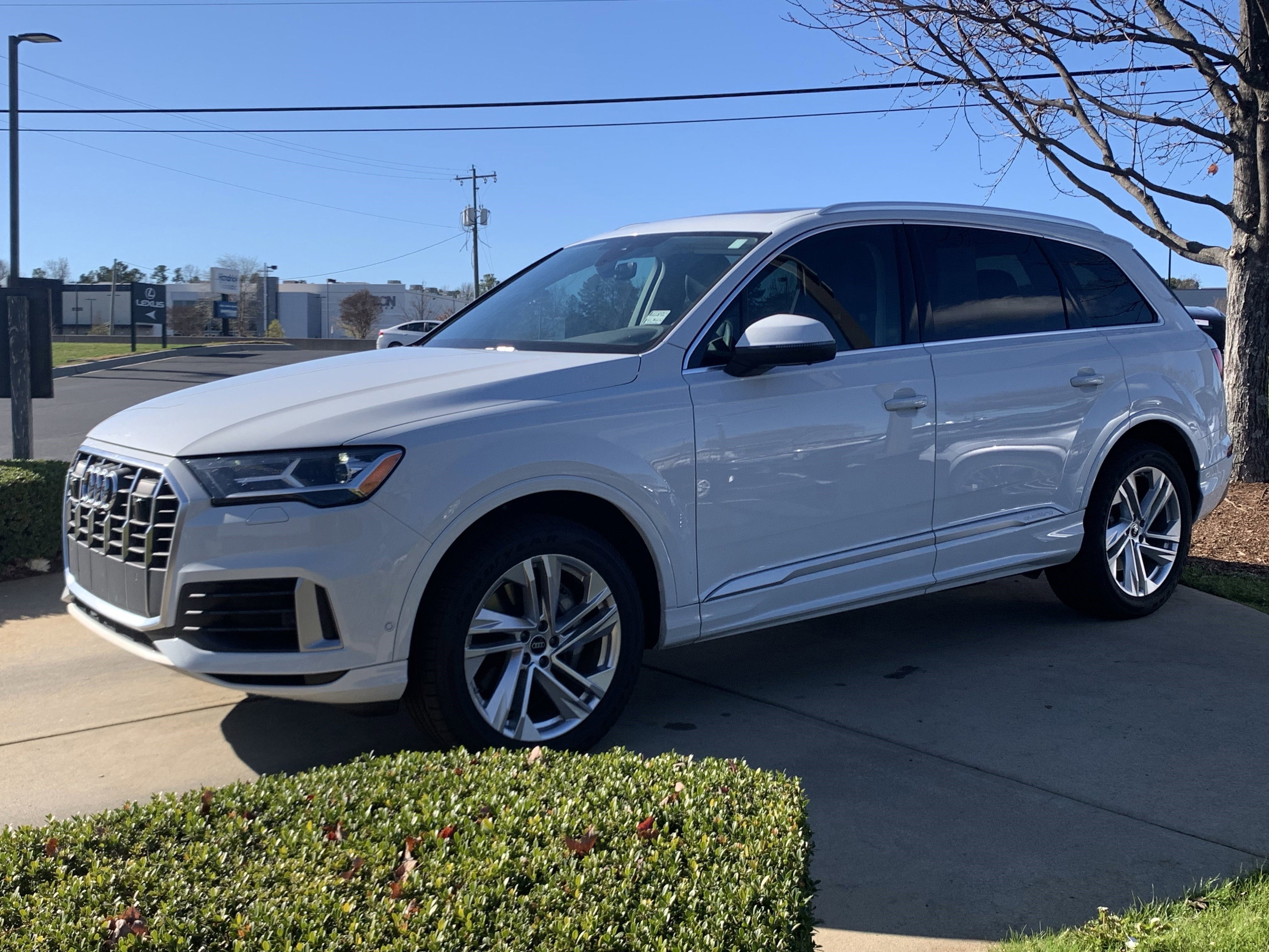 Used 2022 Audi Q7 Premium Plus image 5