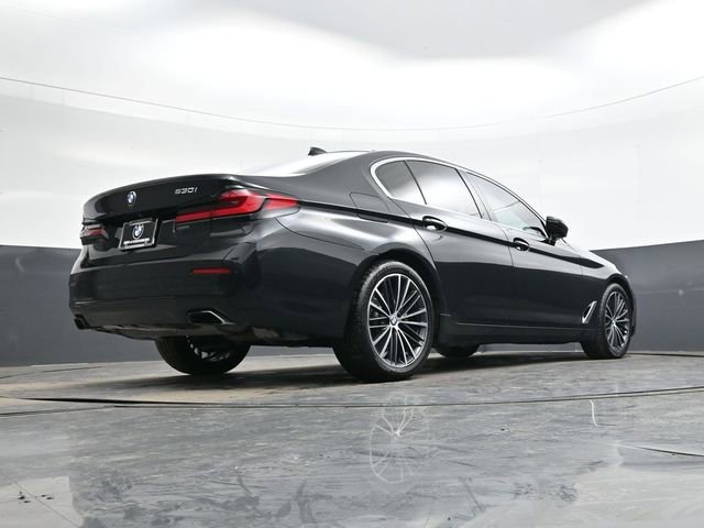 Used 2023 BMW 530i image 32