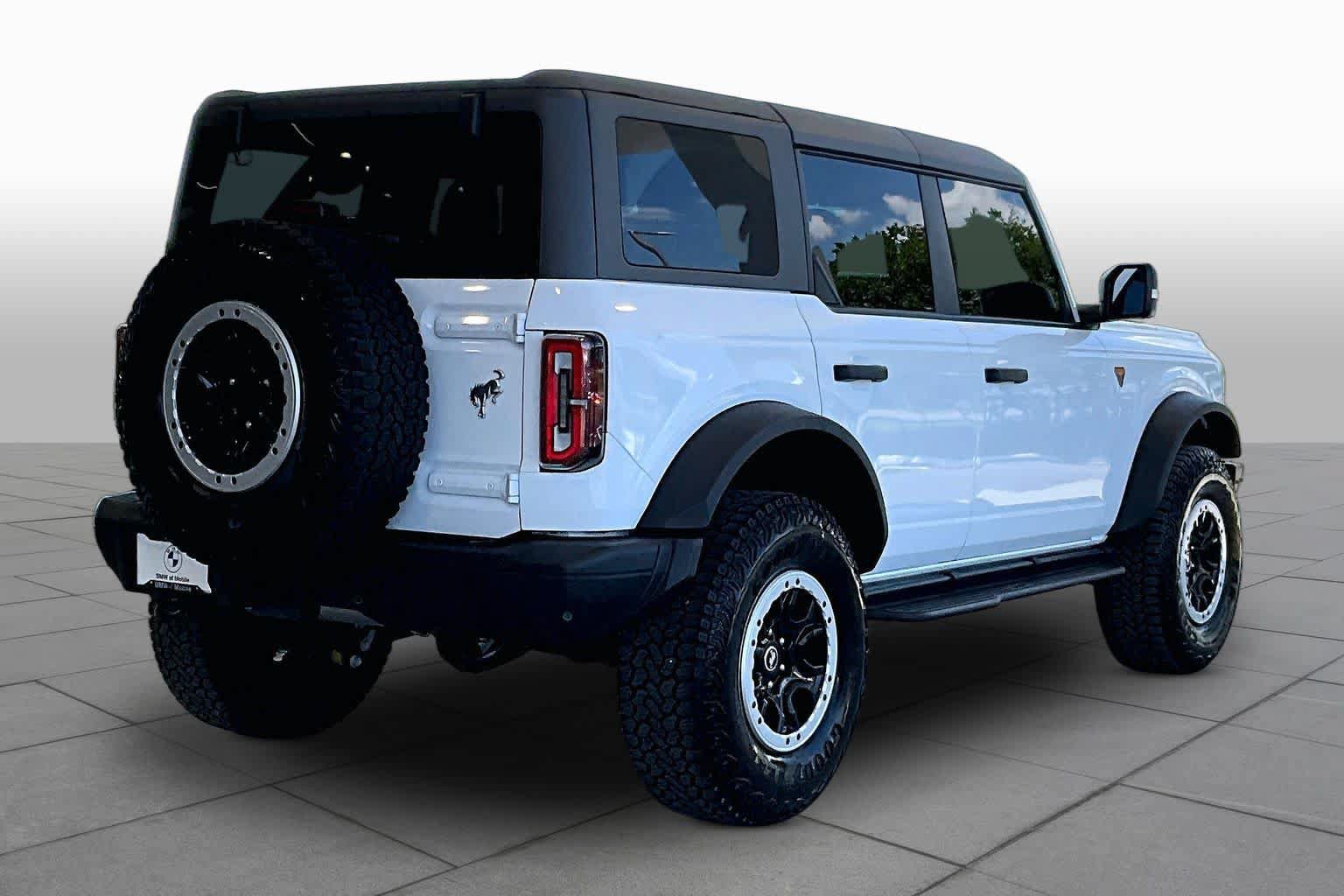Used 2025 Ford Bronco Badlands AWD/4WD image 12