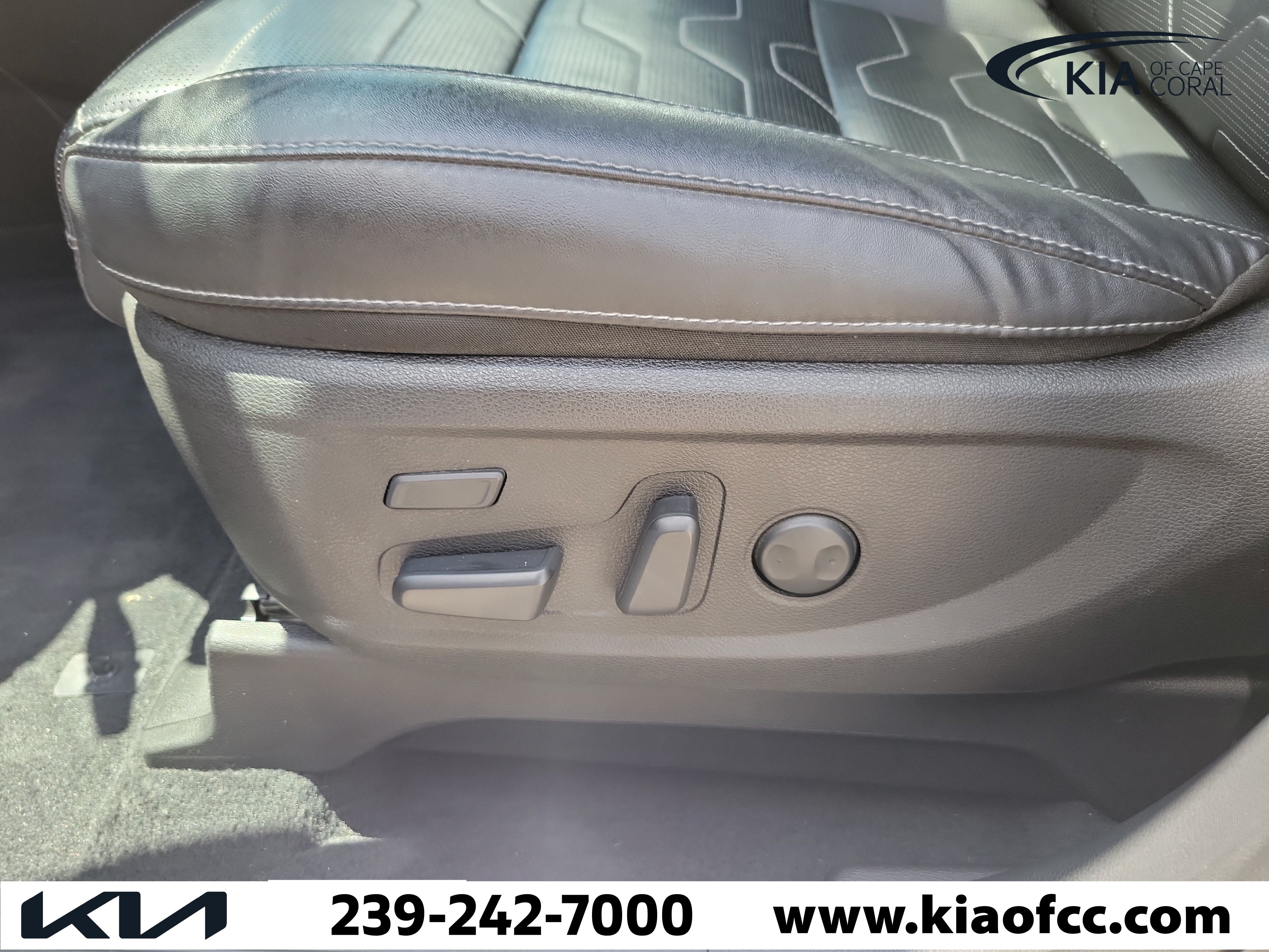 Certified 2022 Kia Telluride SX w/ SX Prestige Package AWD/4WD image 23