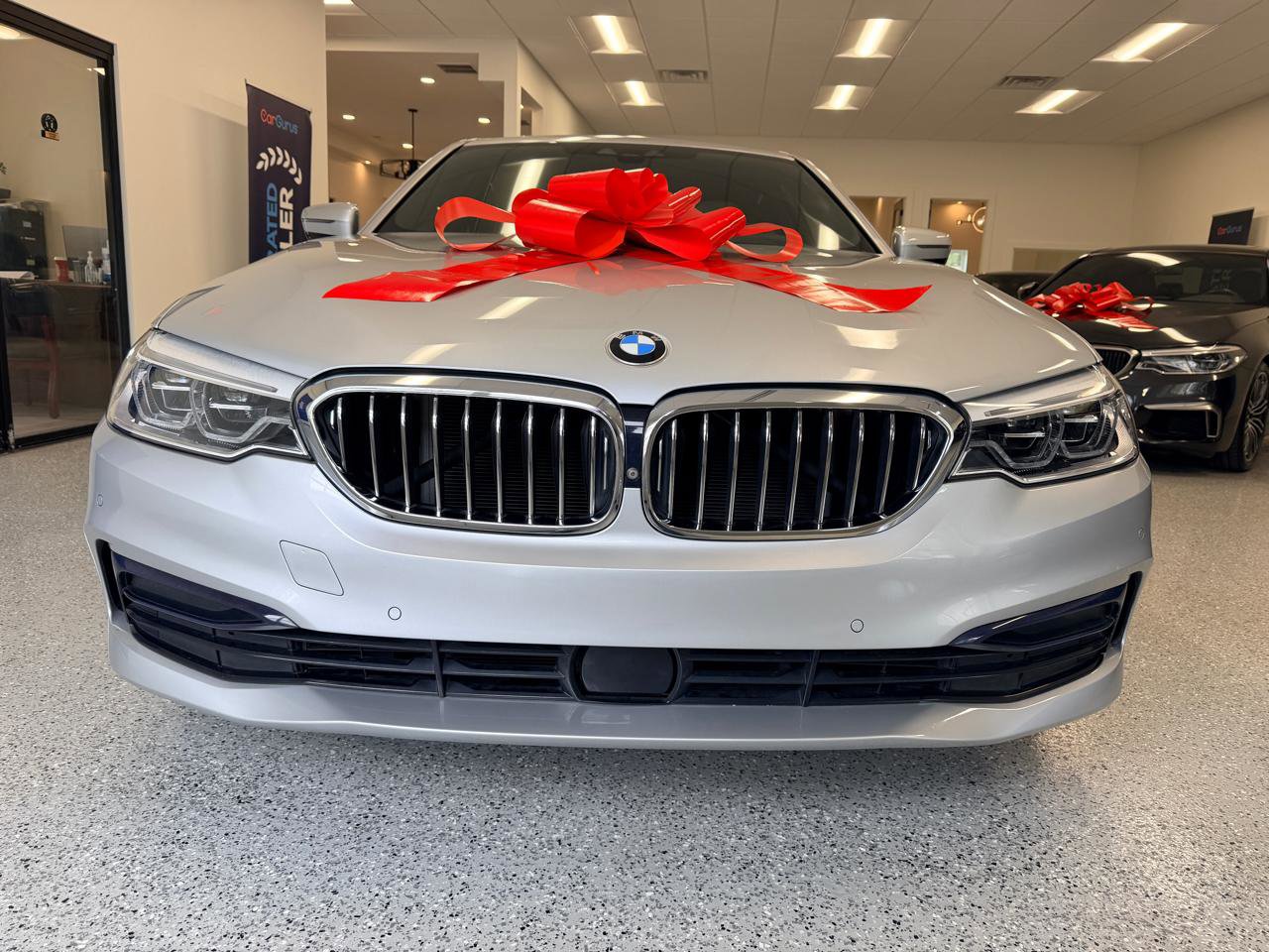 Used 2019 BMW 530i w/ Premium Package RWD image 14