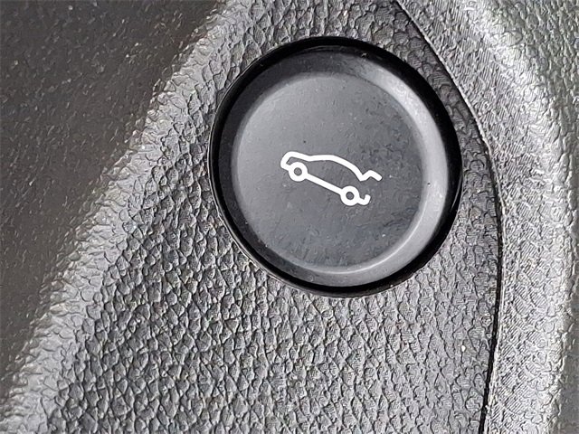 Used 2018 Chevrolet Cruze LS image 20