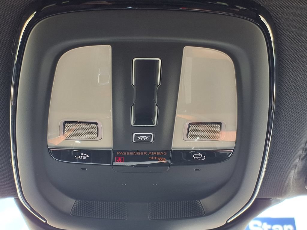 Certified 2023 Volvo XC60 B5 Ultimate AWD/4WD image 29