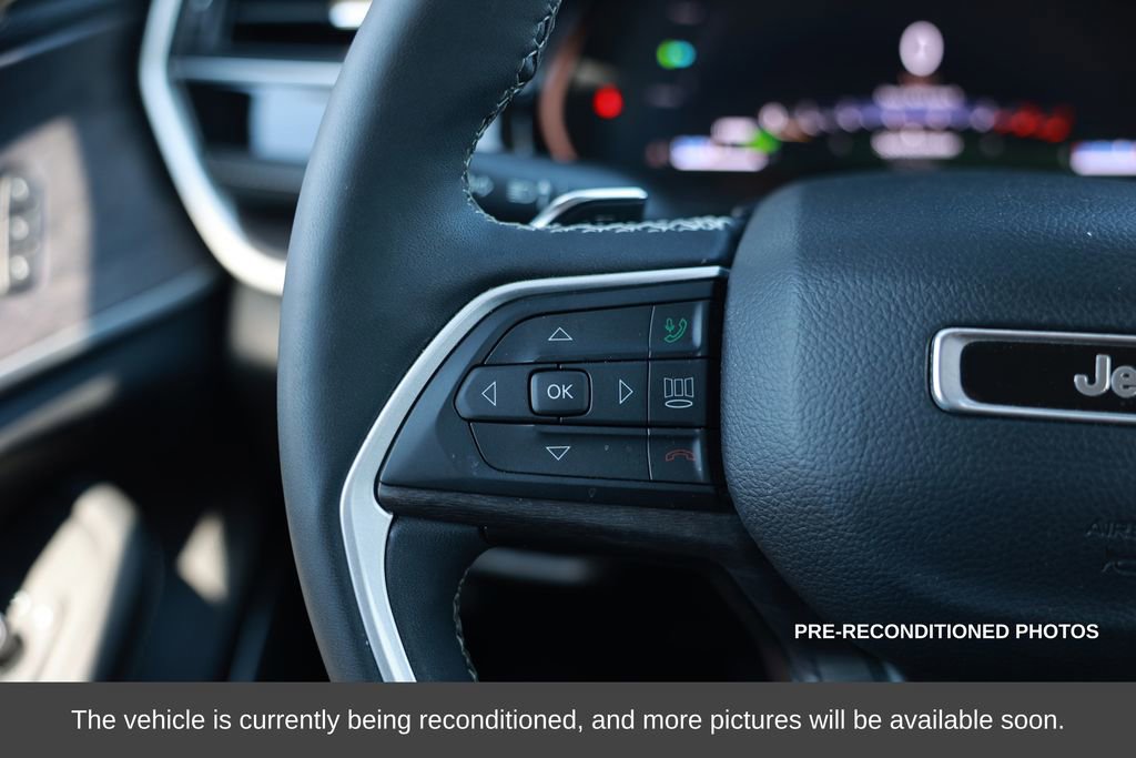 Used 2023 Jeep Grand Cherokee 4WD 4xe image 22