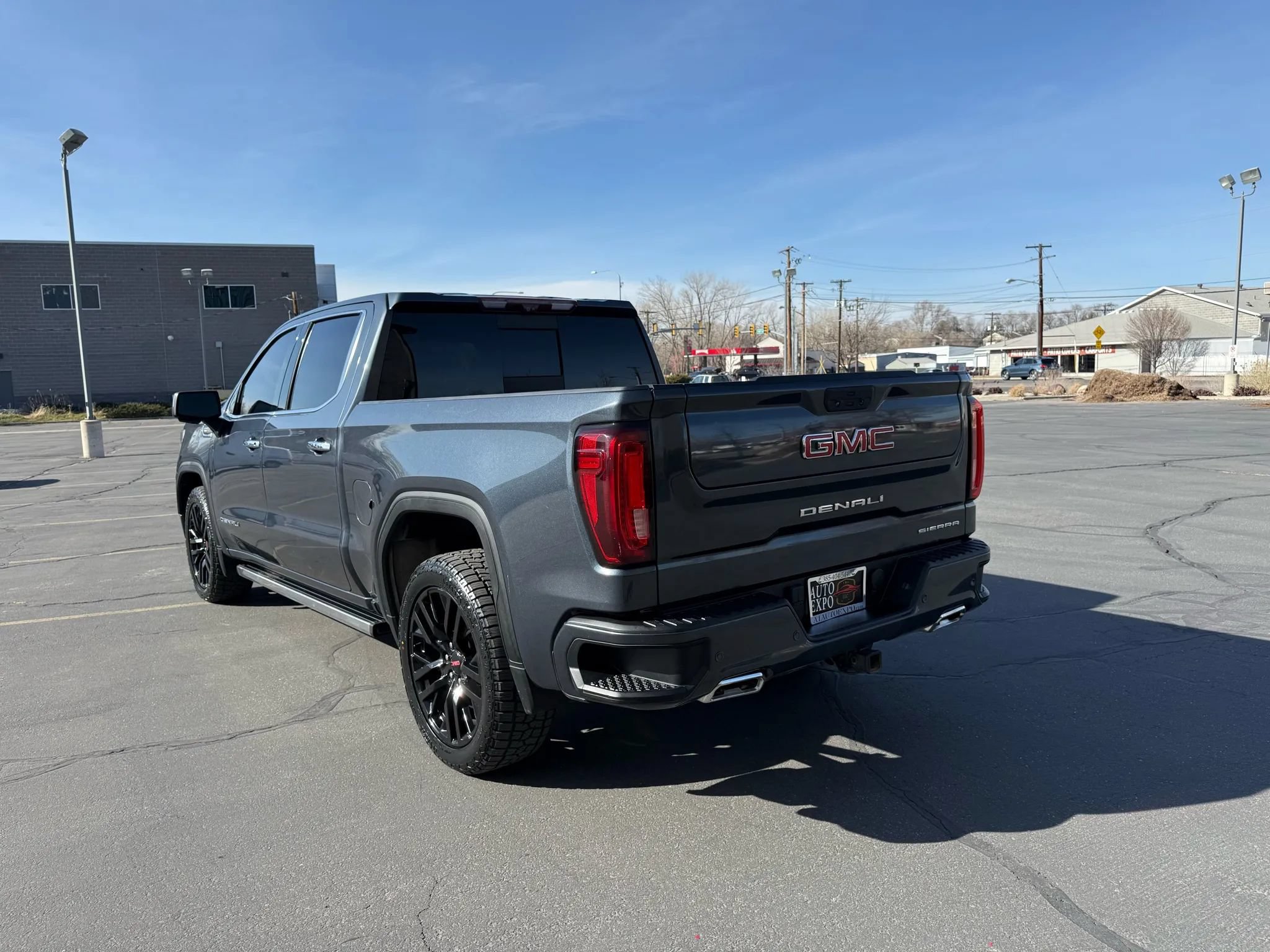 Used 2021 GMC Sierra 1500 Denali w/ Denali Ultimate Package AWD/4WD image 7