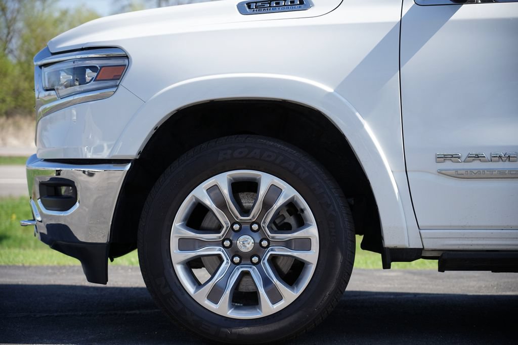Used 2023 RAM 1500 Limited AWD/4WD image 11