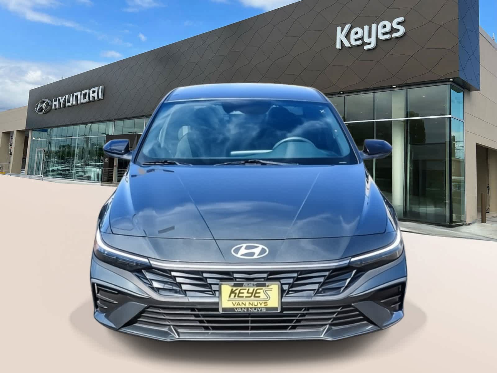 Certified 2025 Hyundai Elantra SEL FWD image 2