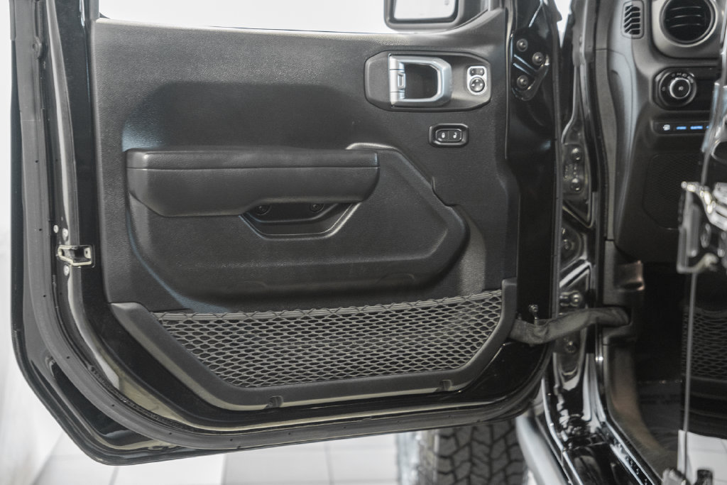 Used 2023 Jeep Wrangler Unlimited w/ Cold Weather Group AWD/4WD image 36
