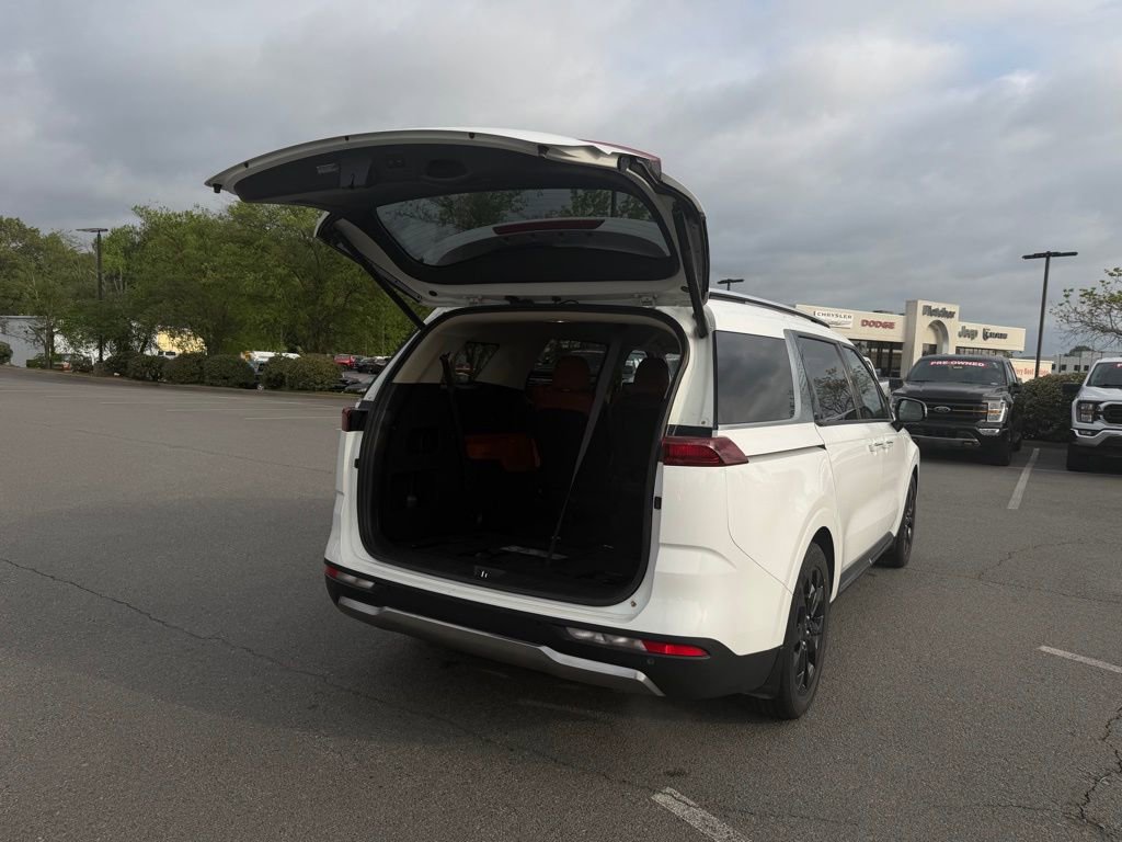 Used 2024 Kia Carnival SX FWD image 9