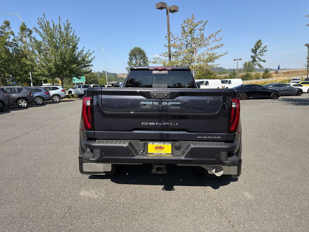 Certified 2024 GMC Sierra 3500 Denali Ultimate AWD/4WD image 8