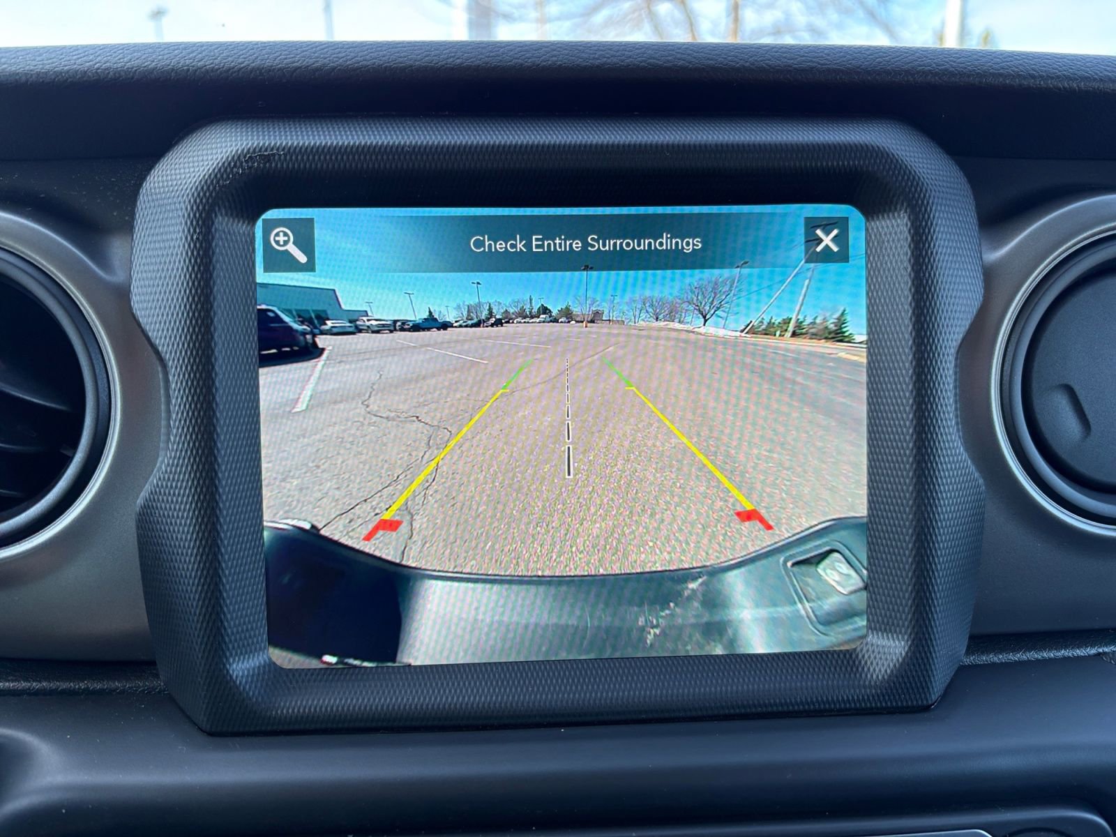 Used 2022 Jeep Gladiator Sport image 29