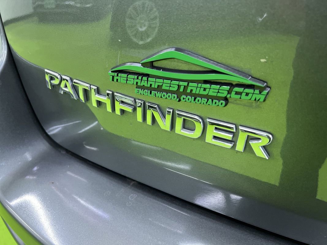 Used 2019 Nissan Pathfinder SL AWD/4WD image 12