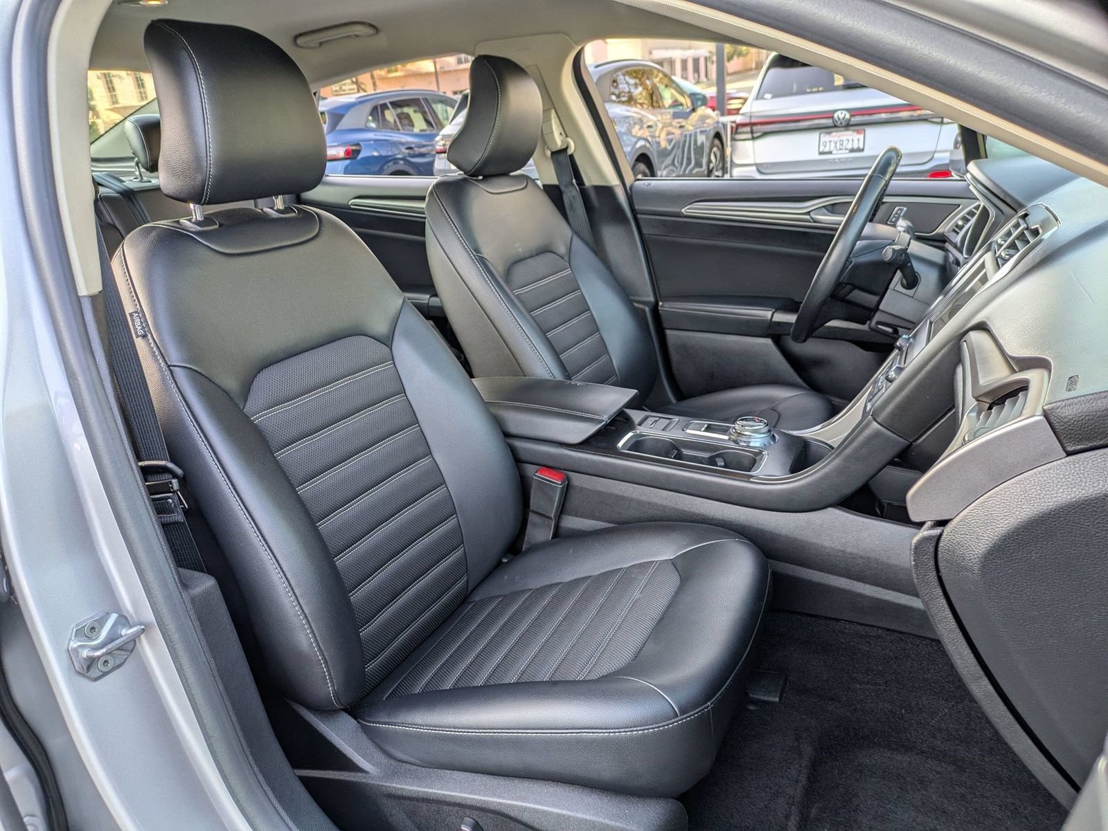 Used 2017 Ford Fusion SE w/ Equipment Group 201A FWD image 51