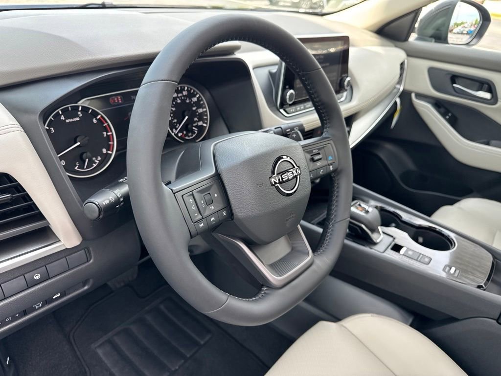 New 2026 Nissan Rogue SV FWD image 25