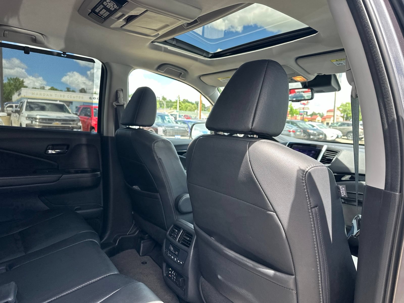 Used 2016 Honda Pilot Touring image 39