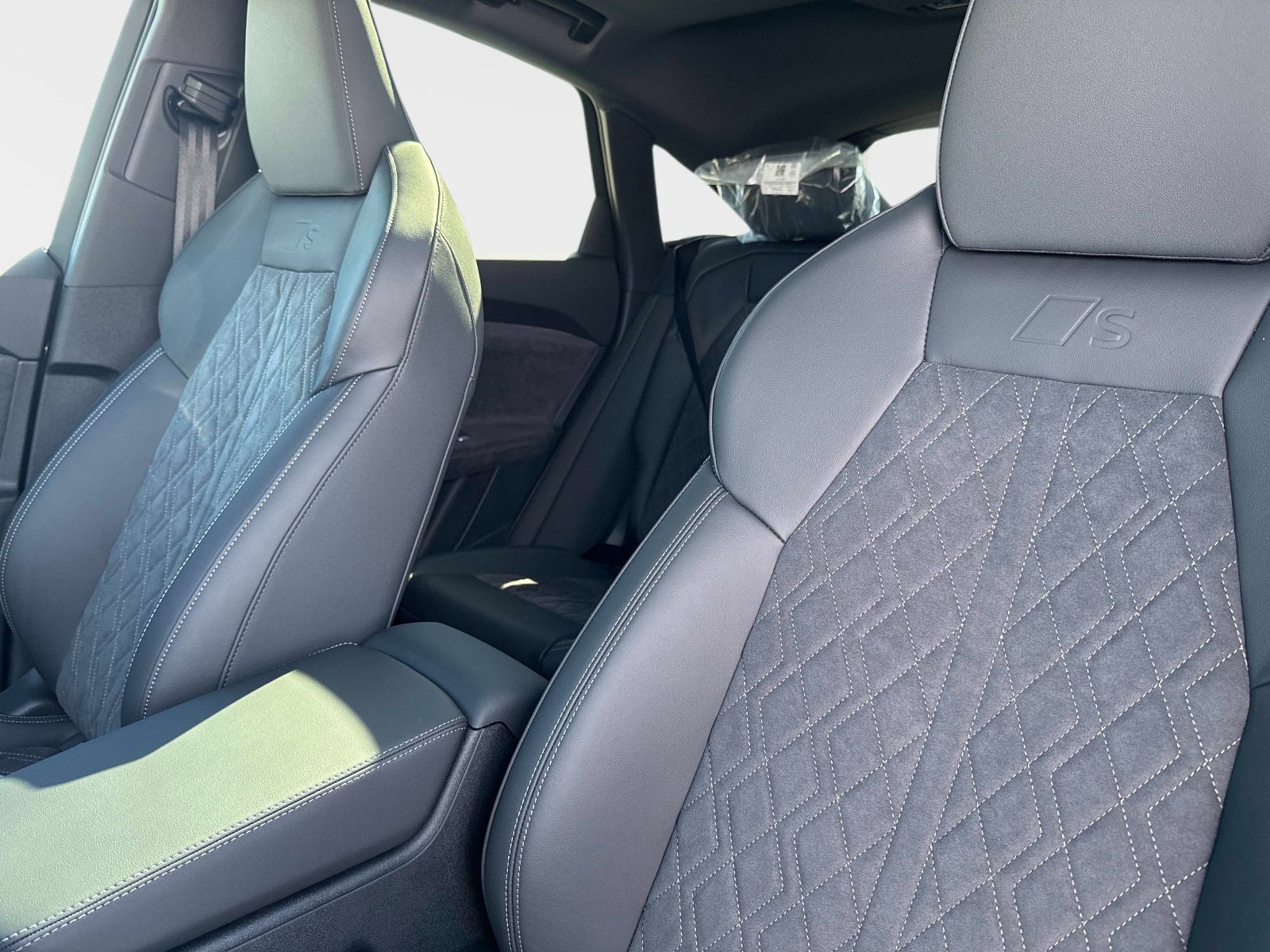 New 2025 Audi SQ5 Premium Plus AWD/4WD image 20