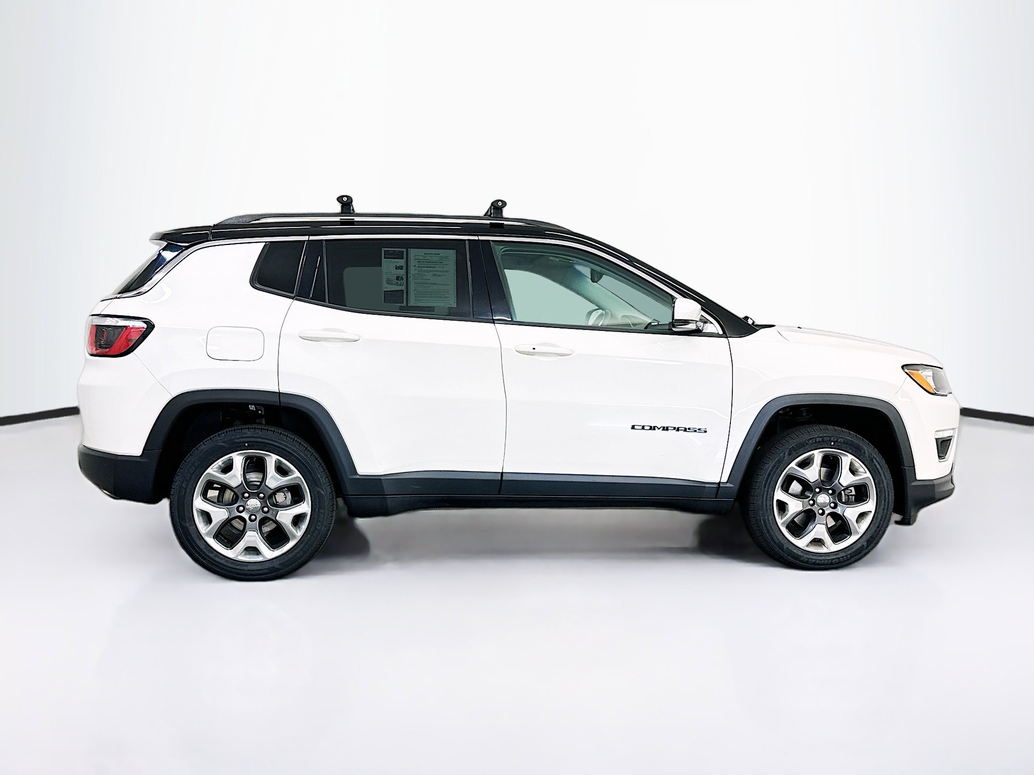 Used 2018 Jeep Compass Limited AWD/4WD image 10