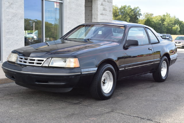 Used 1987 Ford Thunderbird Sport RWD image 12
