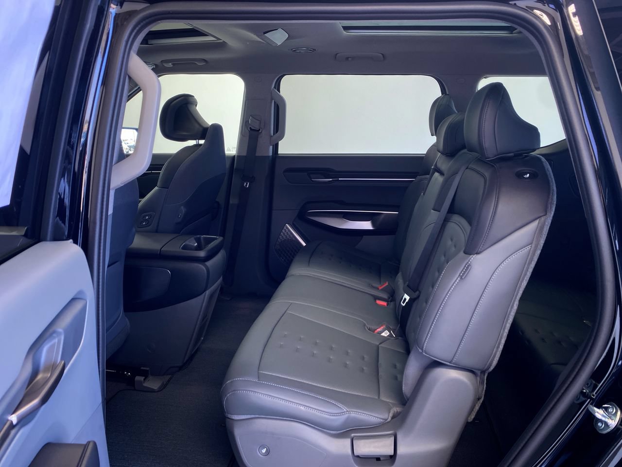 New 2026 Kia EV9 Wind AWD/4WD image 34