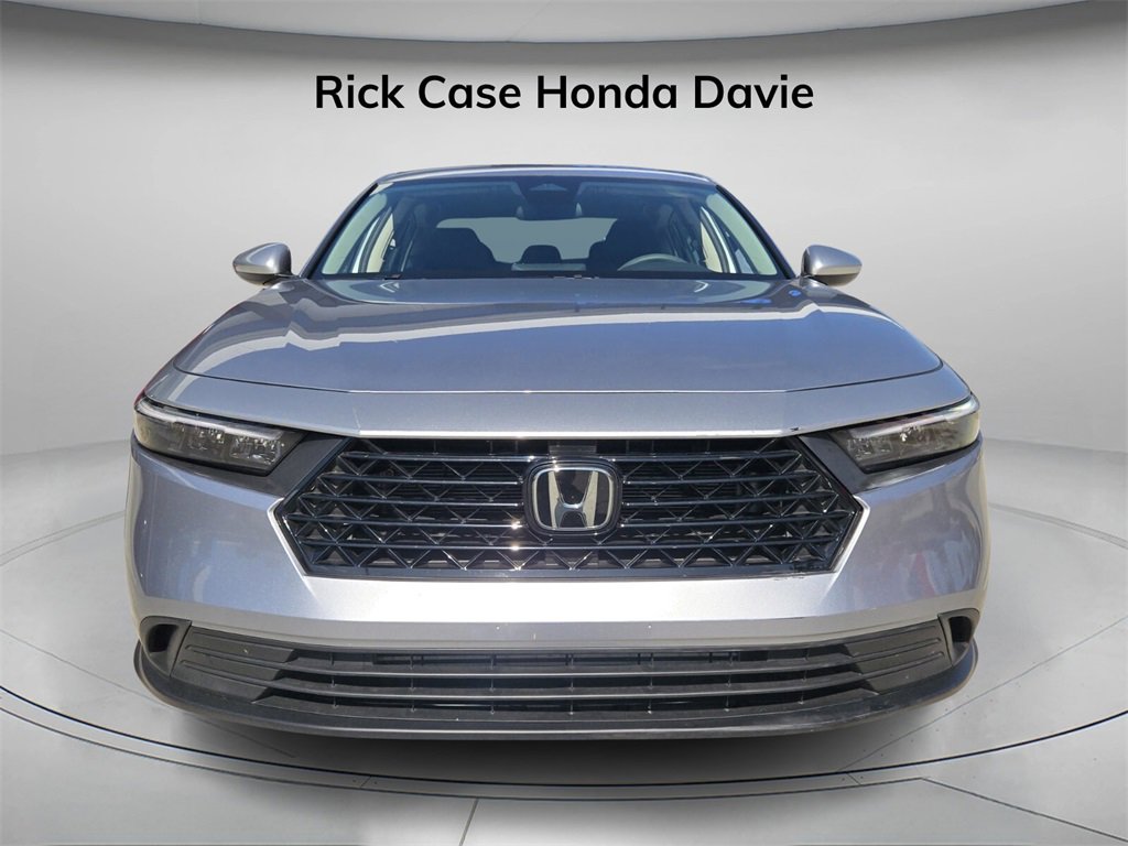 Certified 2023 Honda Accord LX image 5