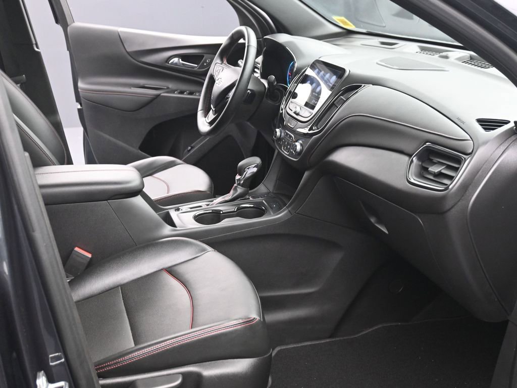 Used 2023 Chevrolet Equinox RS w/ RS Leather Package image 11
