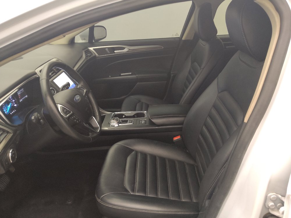 Used 2020 Ford Fusion SEL FWD image 17