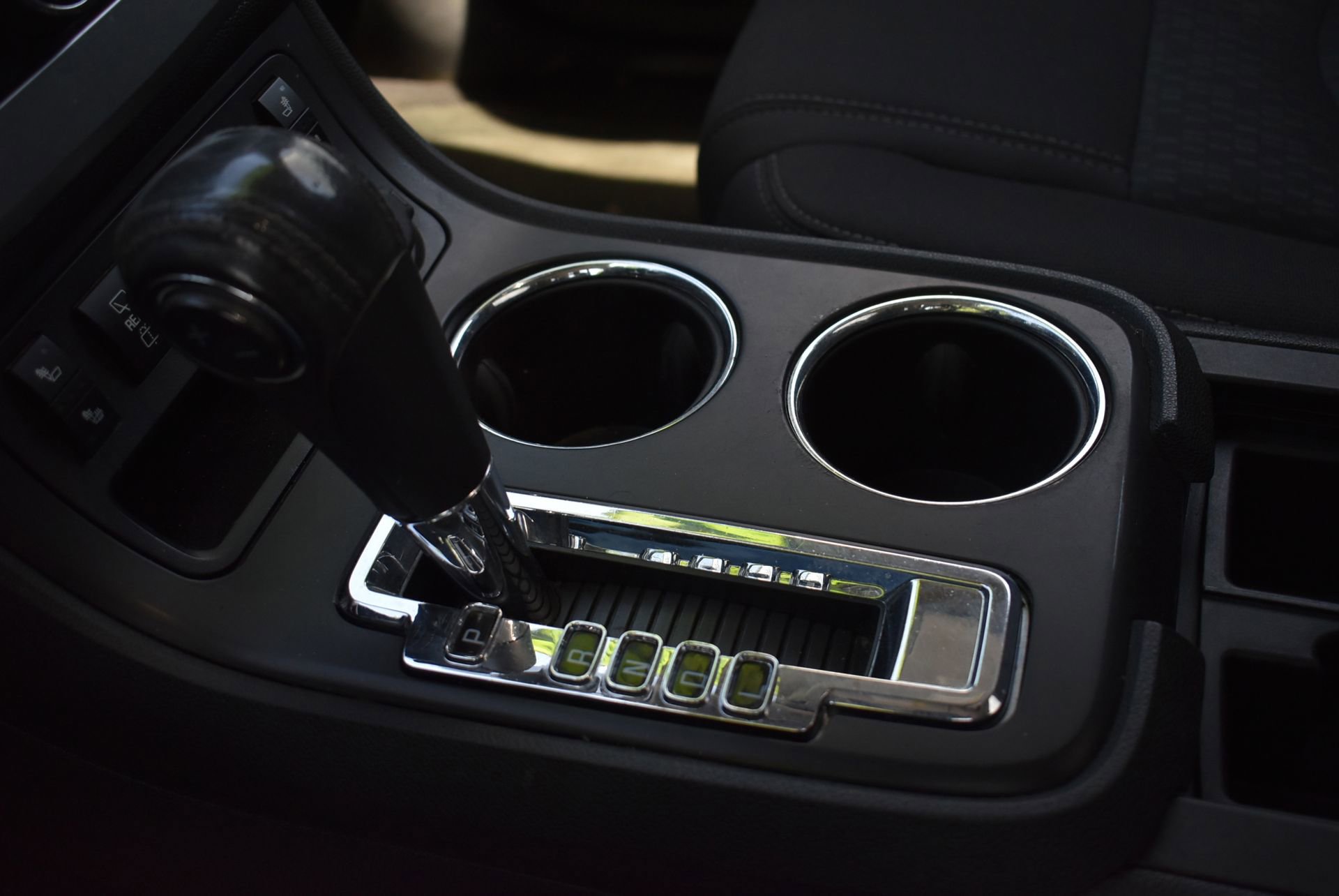 Used 2014 GMC Acadia SLE image 32