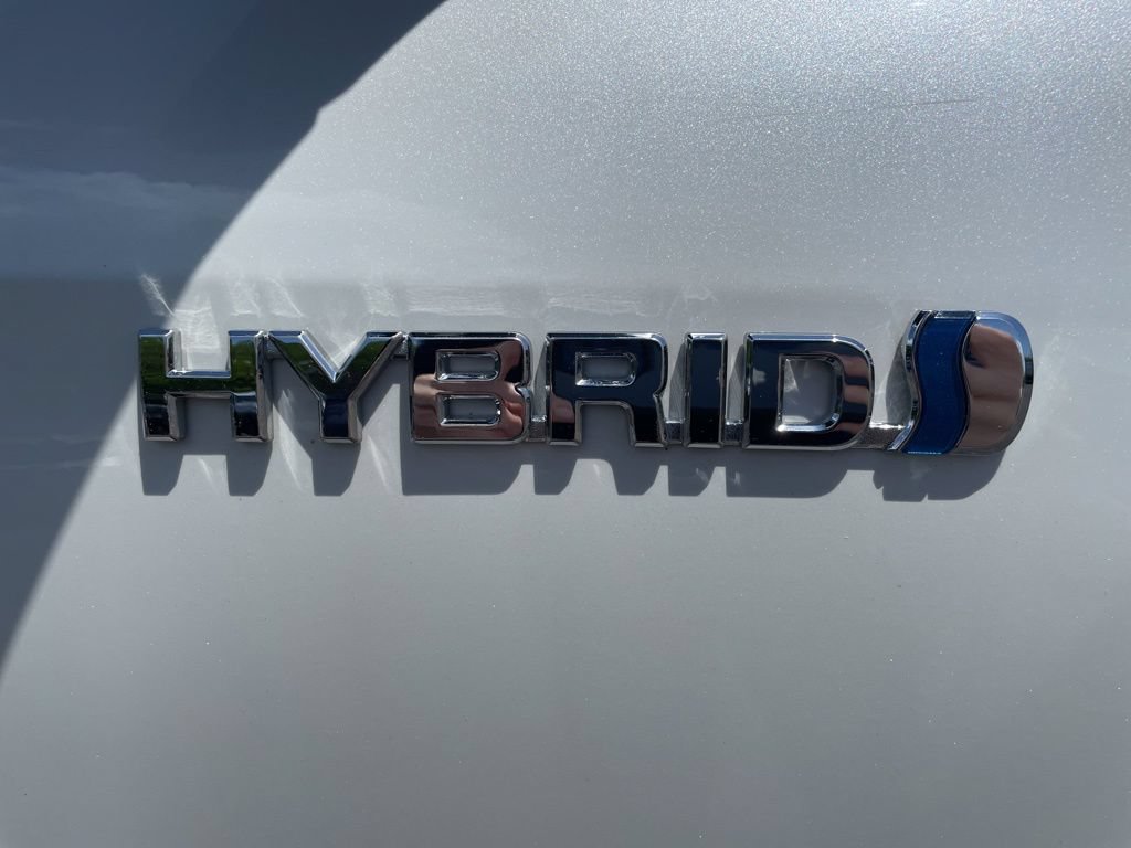 Used 2021 Toyota Highlander XLE AWD/4WD image 11