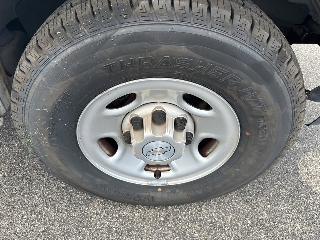 Used 2018 Chevrolet Express 2500 Work Van image 29