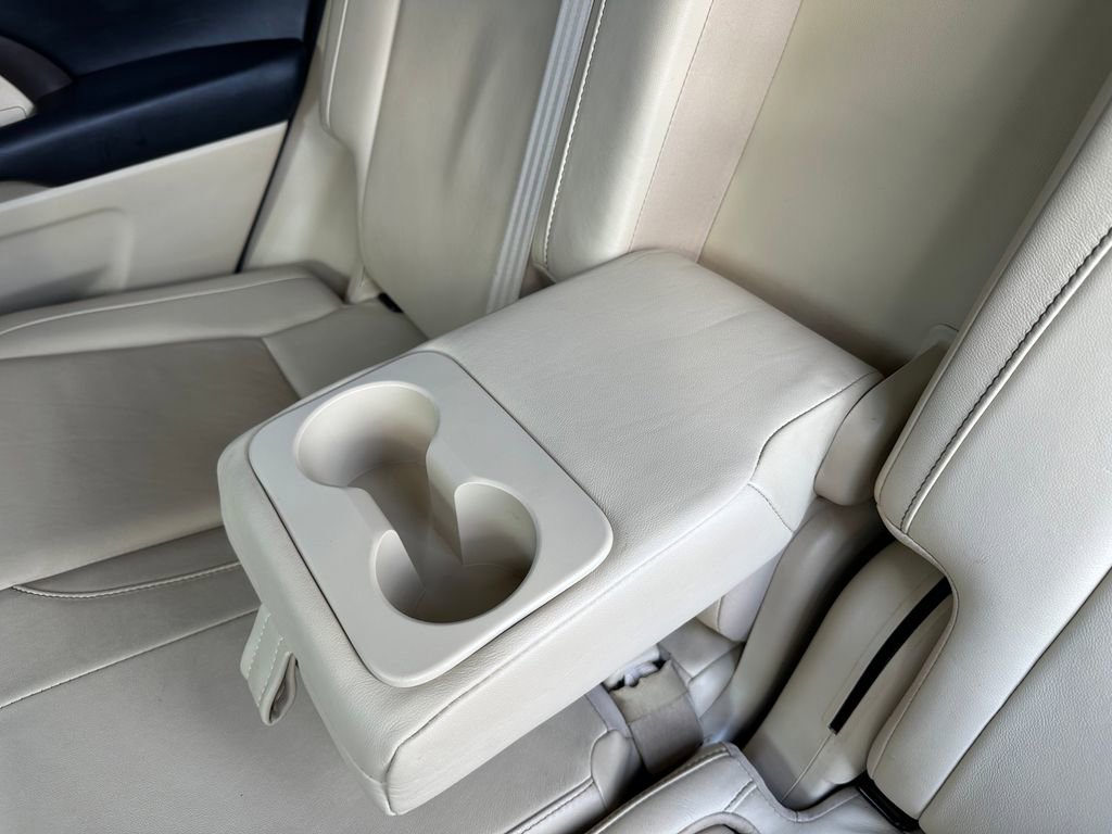 Used 2018 Toyota Highlander XLE image 55