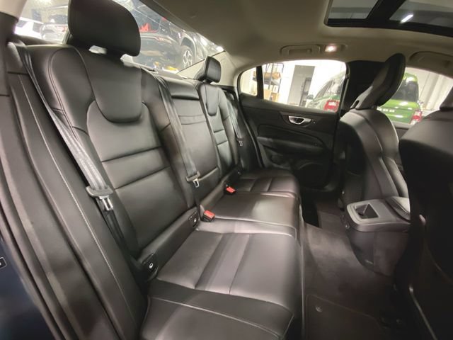 Used 2024 Volvo S60 B5 Core FWD image 26